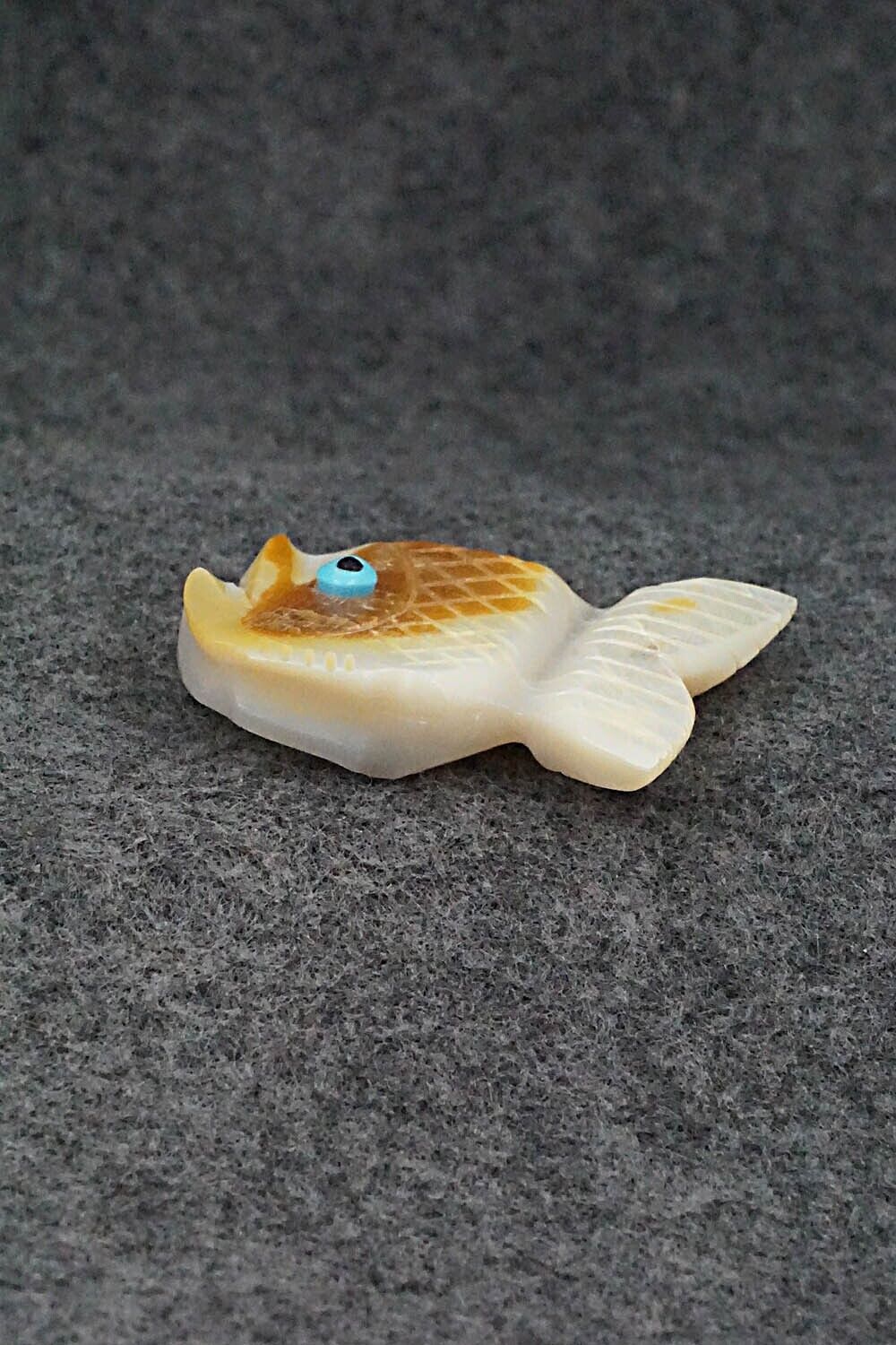 Fish Zuni Fetish Carving - Danette Laate