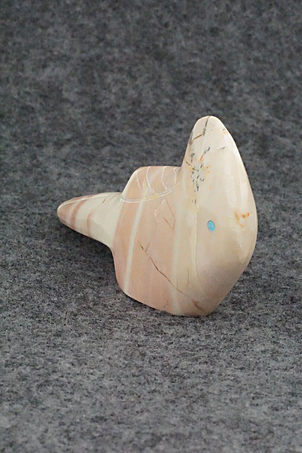Bird Zuni Fetish Carving - Daphne Quam