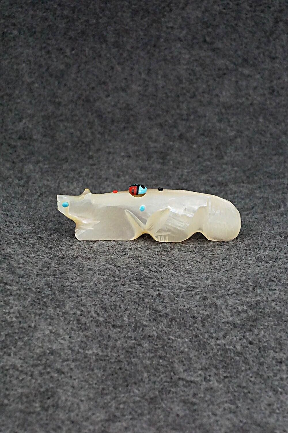 Wolf Zuni Fetish Carving - Danette Laate