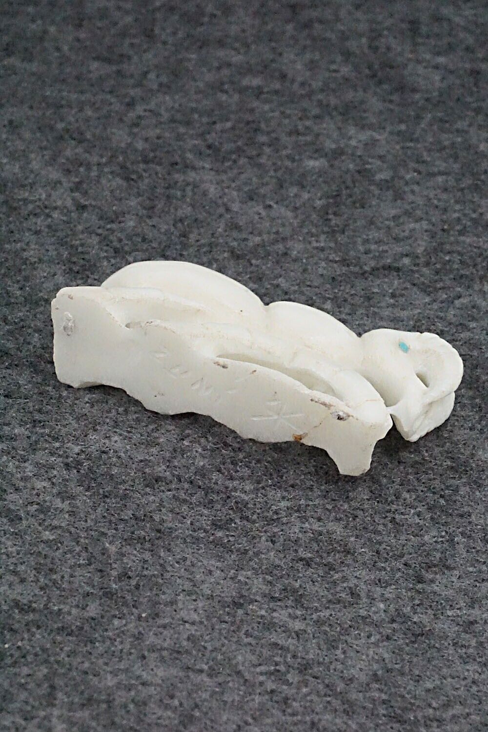 Ant Zuni Fetish Carving - Derrick Kaamasee