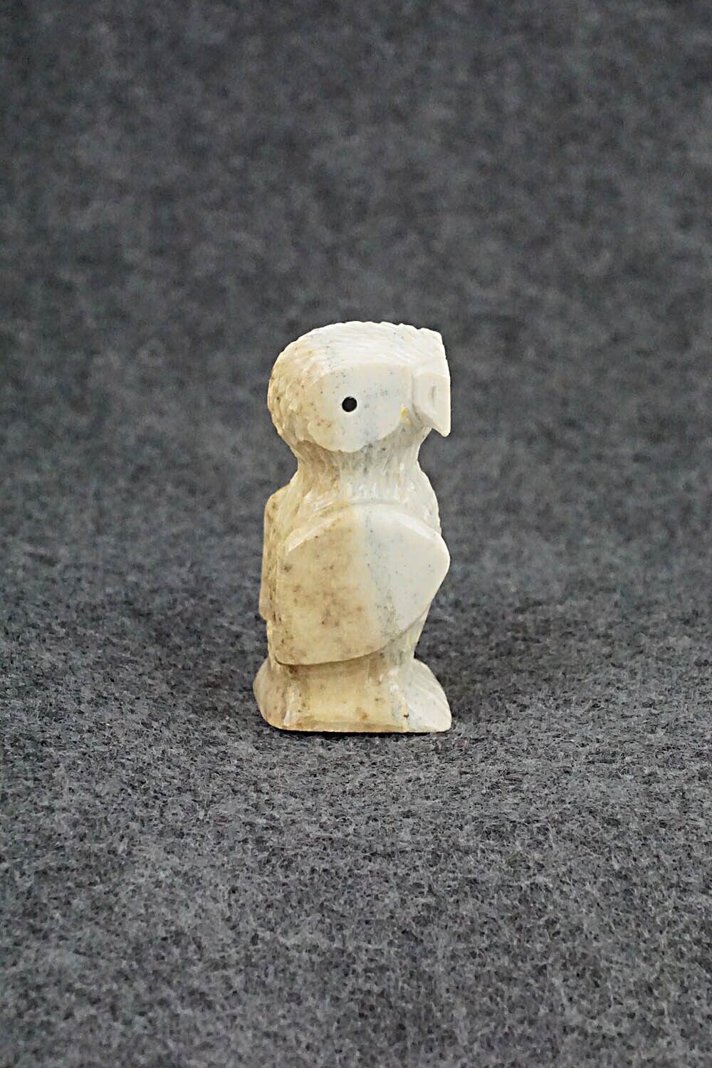 Owl Zuni Fetish Carving - Jesus Espino