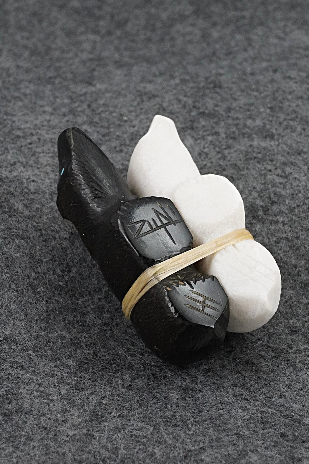 Bear Zuni Fetish Carving - Herb Halate