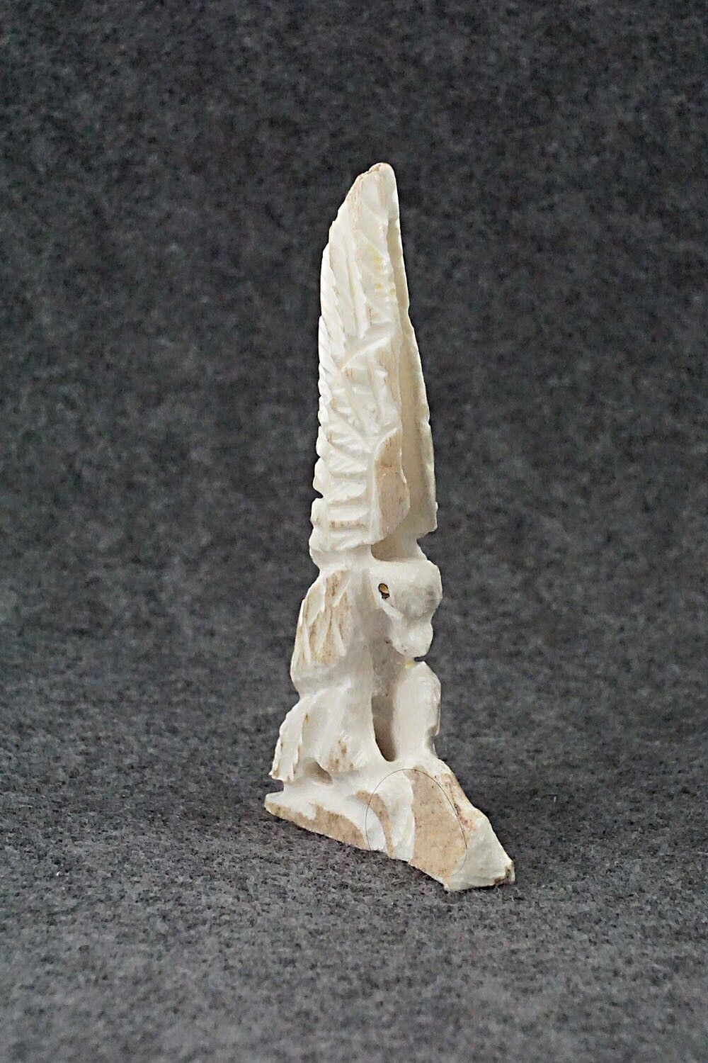 Eagle Zuni Fetish Carving - Jerrold Lahaleon