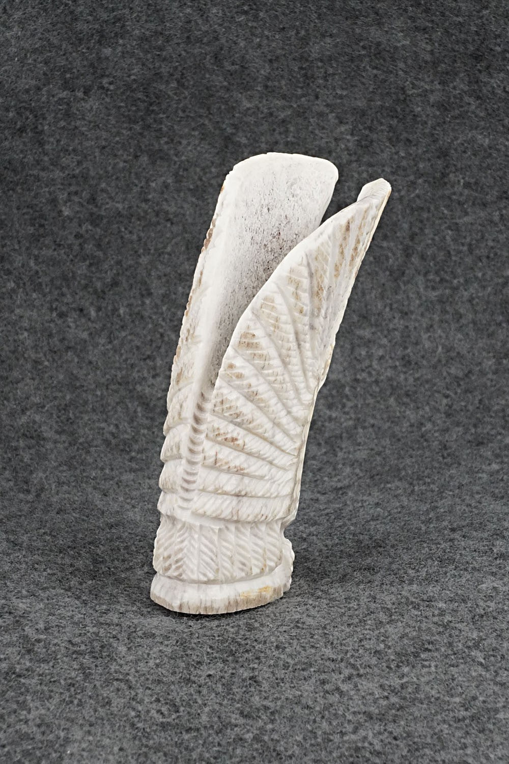 Eagle Zuni Fetish Carving - Garrick Weeka