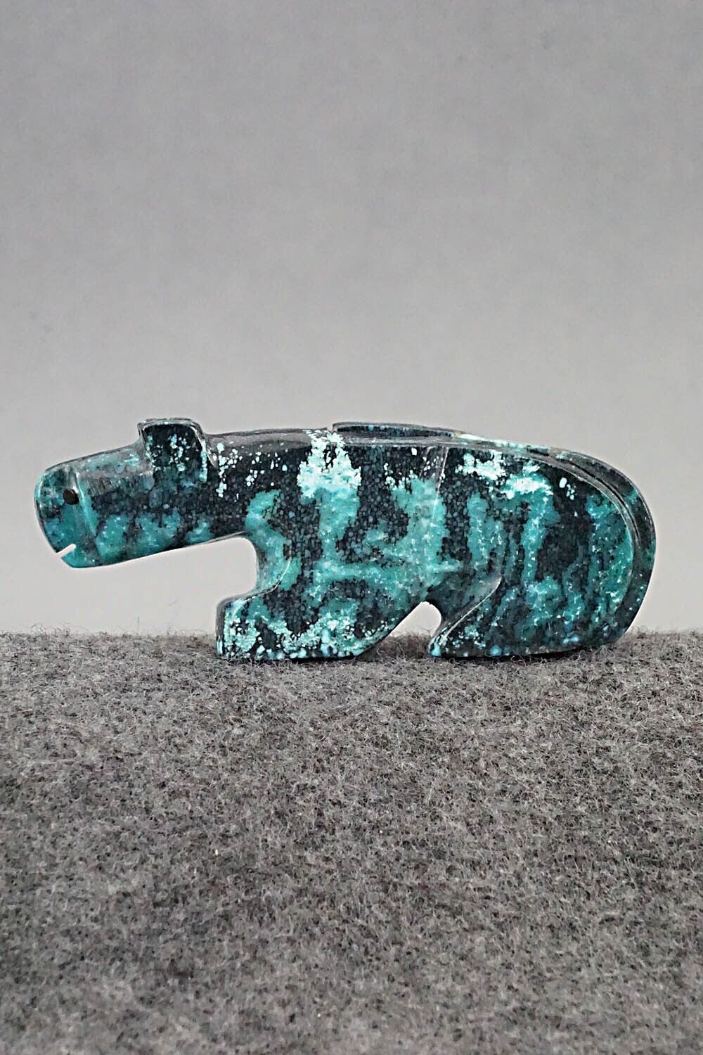 Mountain Lion Zuni Fetish Carving - Reynold Lunasee