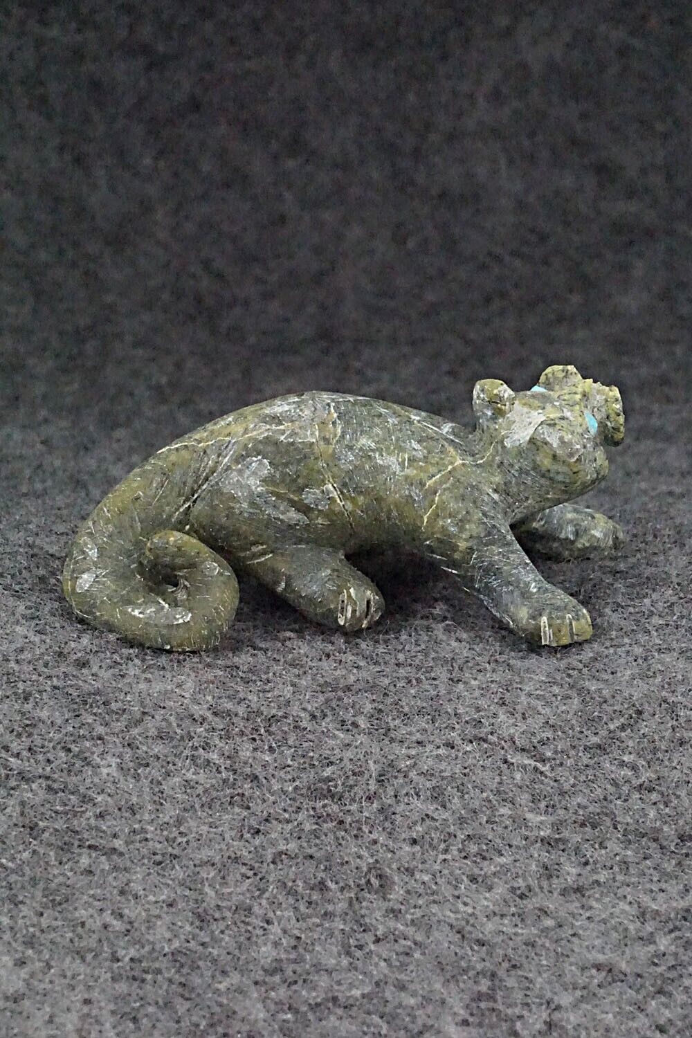 Mountain Lion Zuni Fetish Carving - Cody Cheama