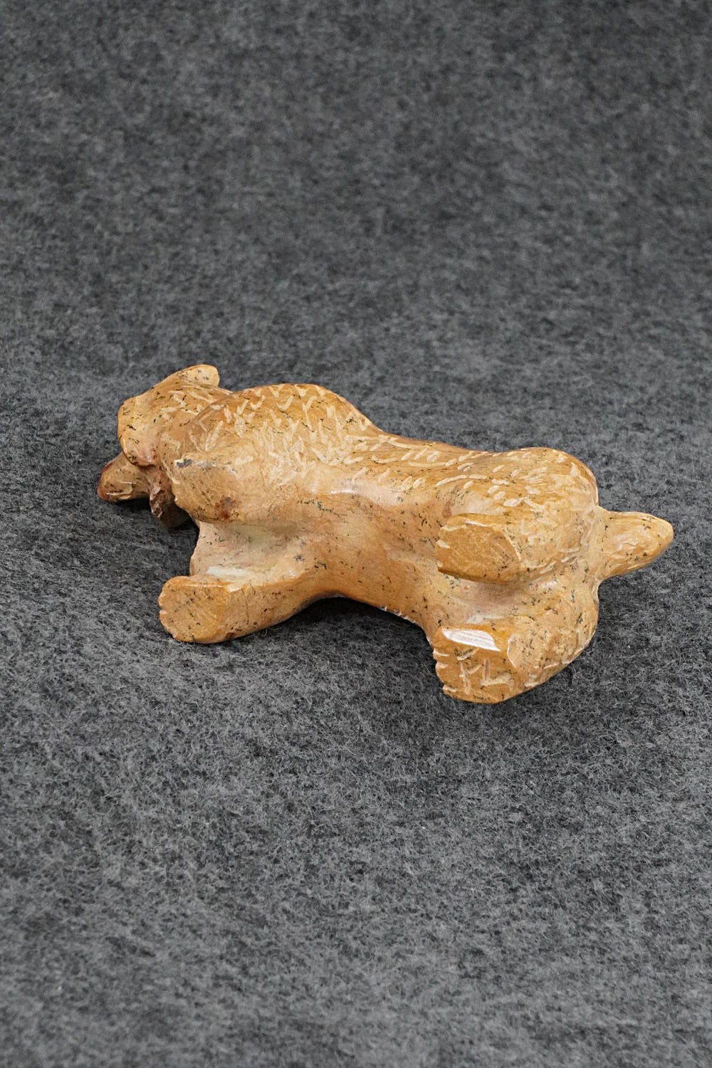 Bobcat Zuni Fetish Carving - Freddie Leekya