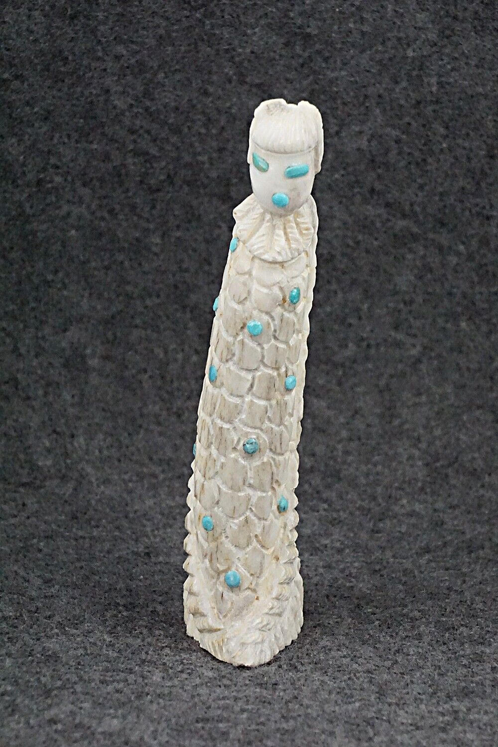 Corn Maiden Zuni Fetish Carving - Garrick Weeka
