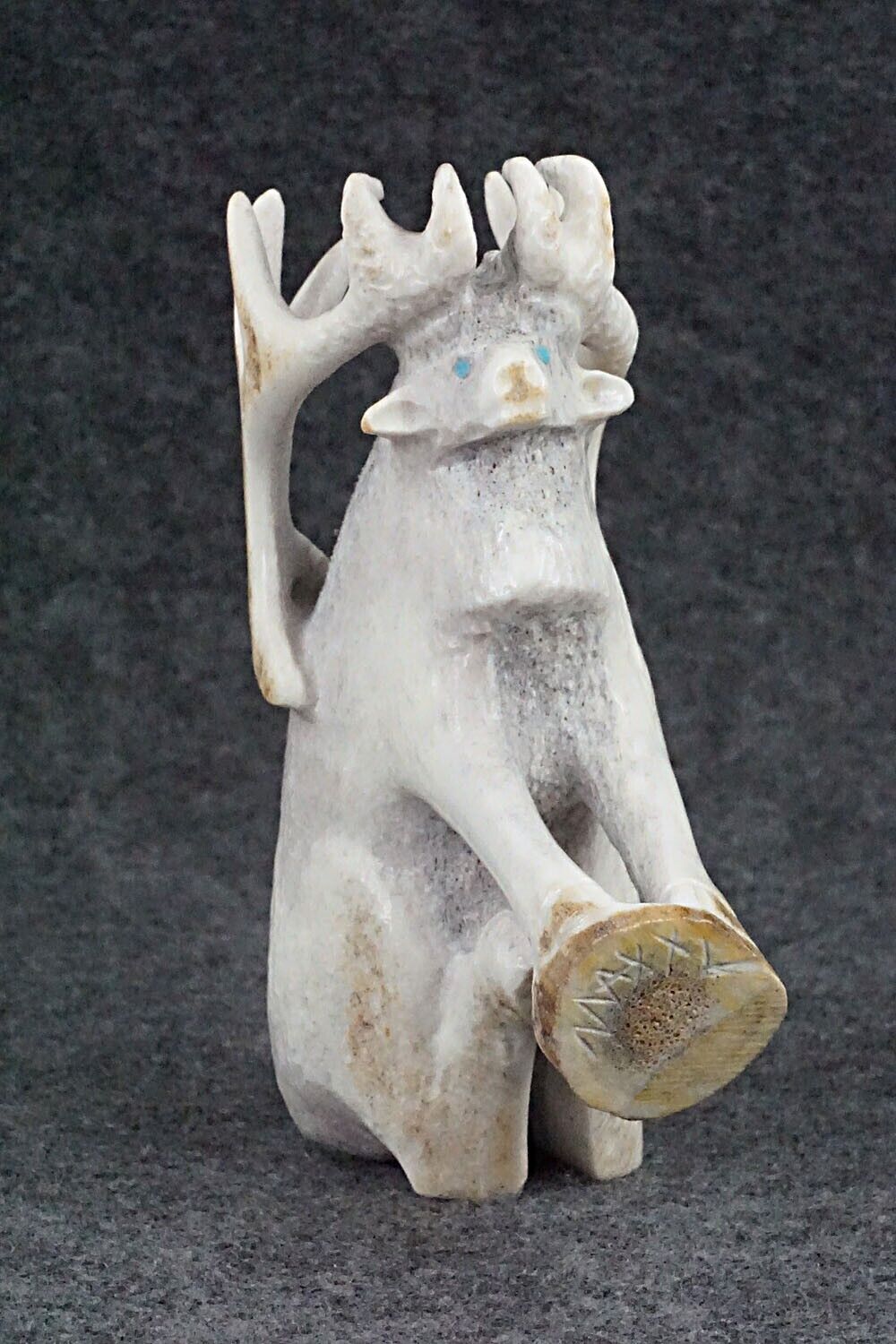 Elk Zuni Fetish Carving - Maxx Laate