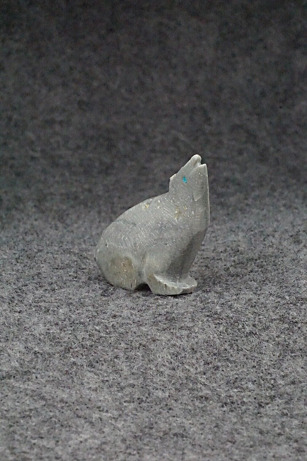 Wolf Zuni Fetish Carving - Darrin Boone