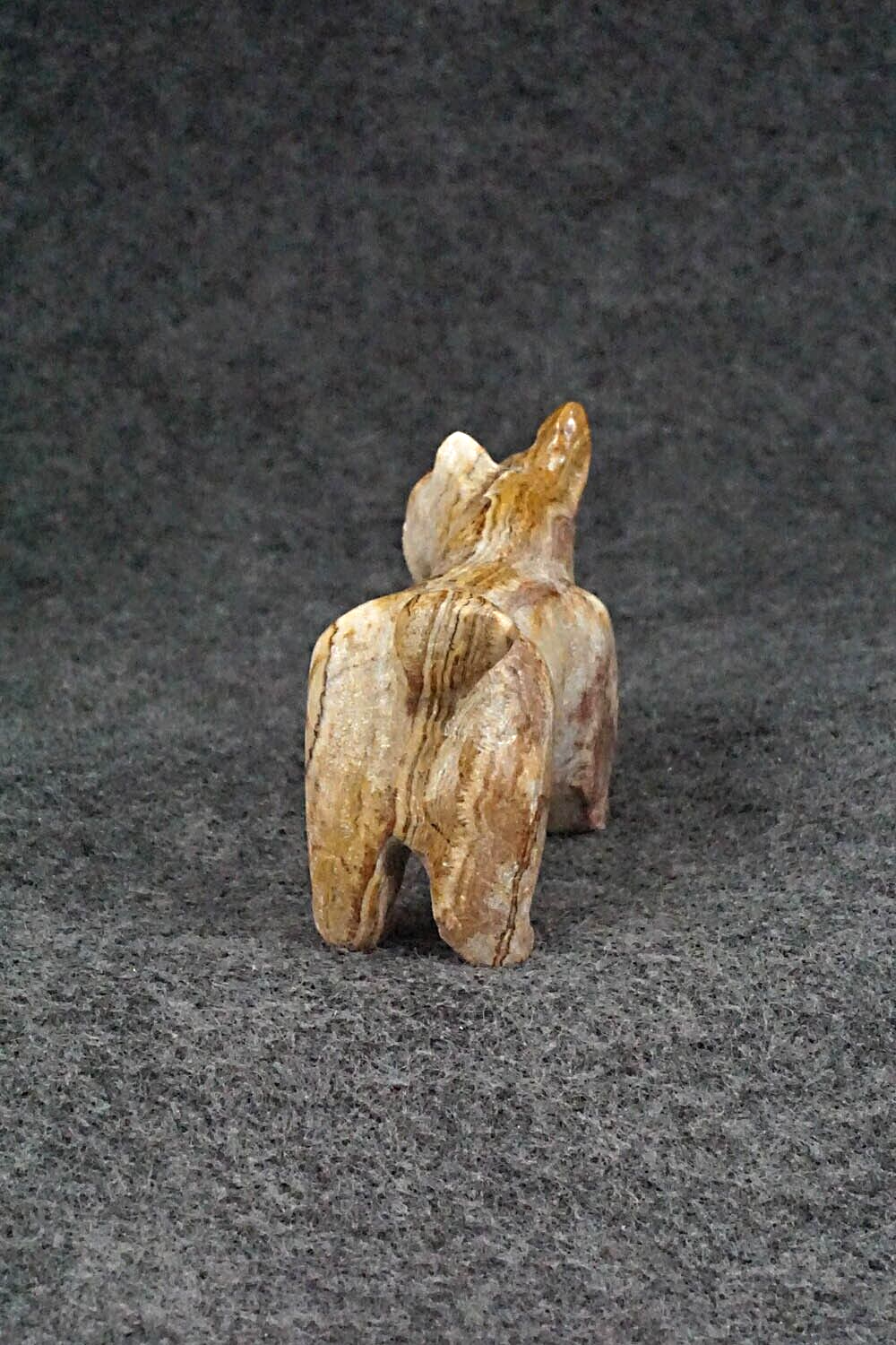 Bobcat Zuni Fetish Carving - Freddie Leekya