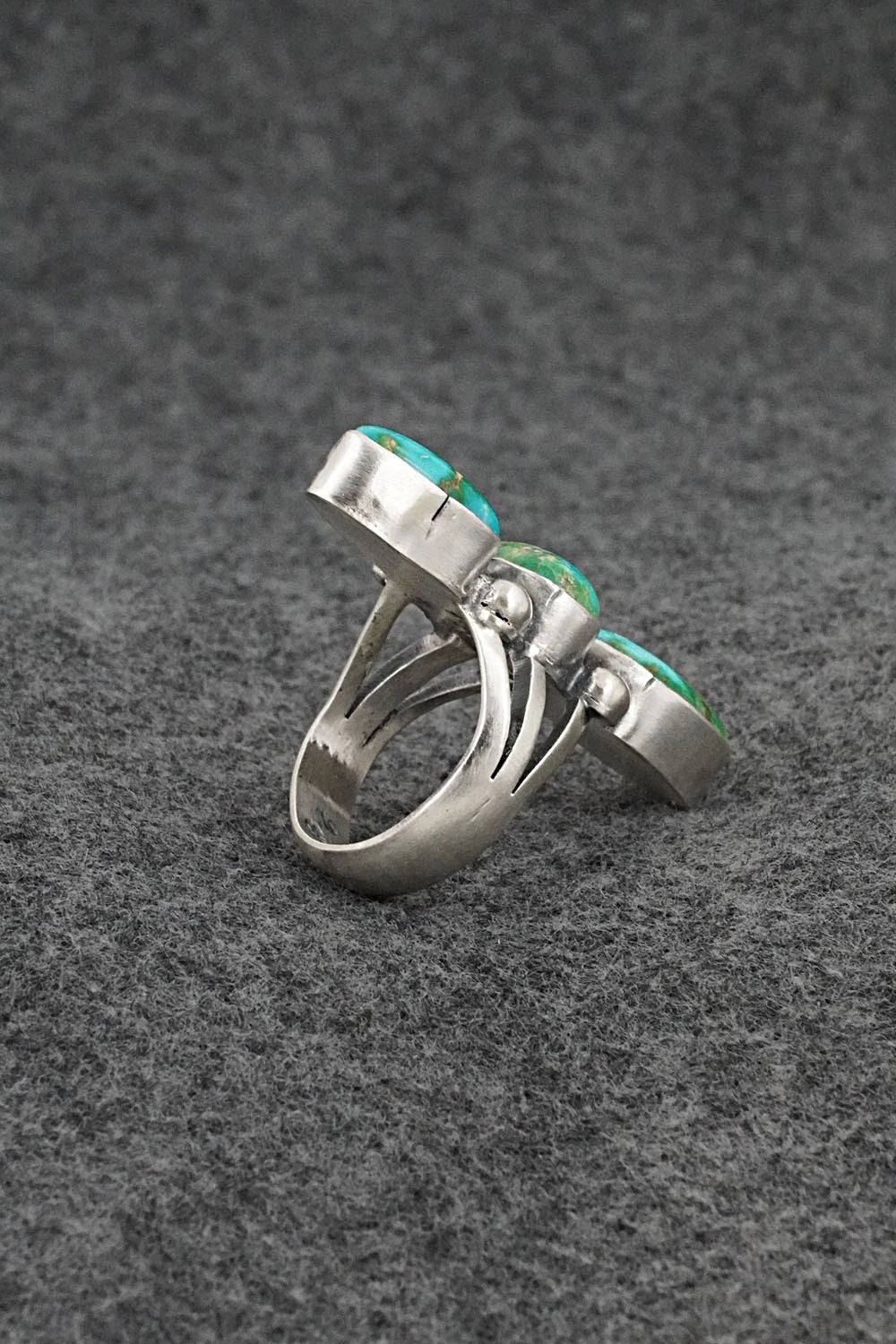 Turquoise & Sterling Silver Ring - Bobby Johnson - Size 7.5