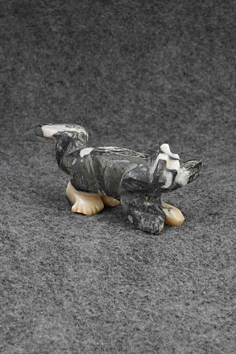 Badger Zuni Fetish Carving - Tony Mackel