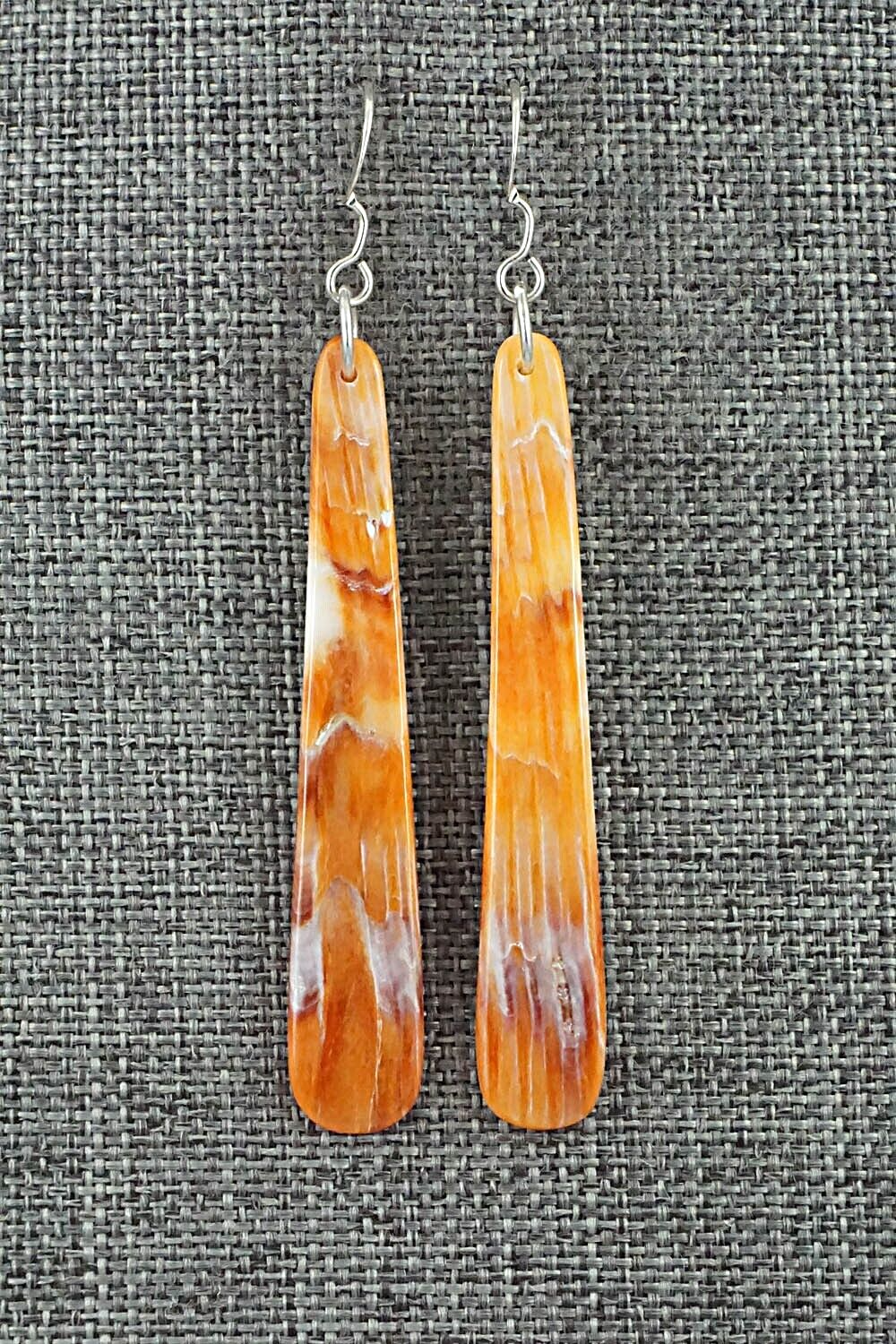 Spiny Oyster & Sterling Silver Earrings - Jesus Espino