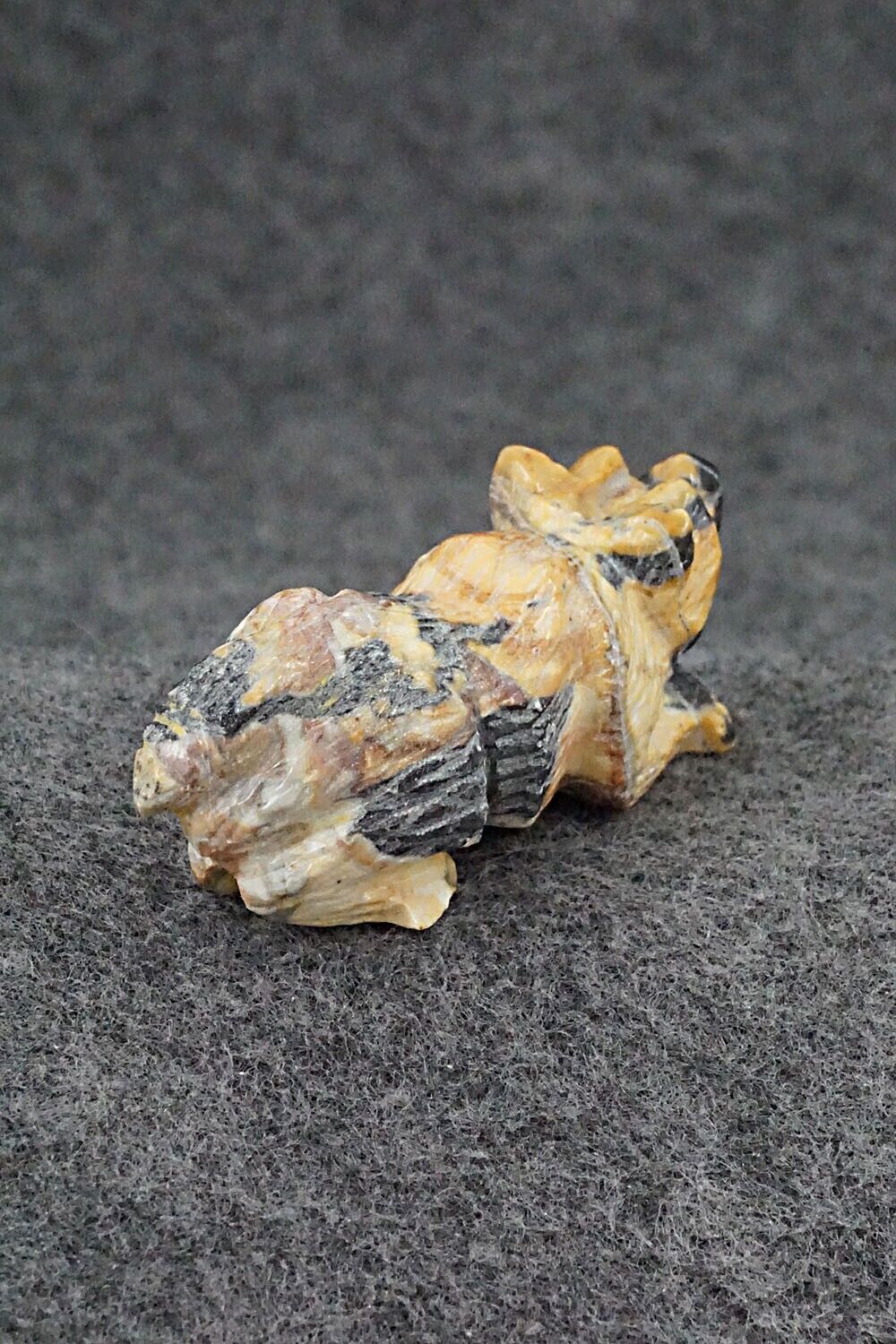 Wolf Zuni Fetish Carving - Tony Mackel