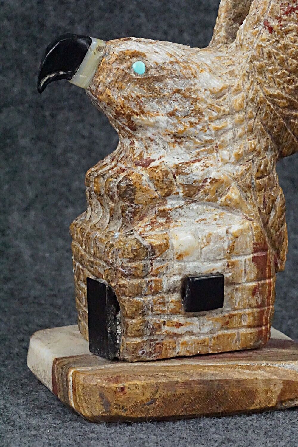 Eagle Zuni Fetish Carving - Jon Quam