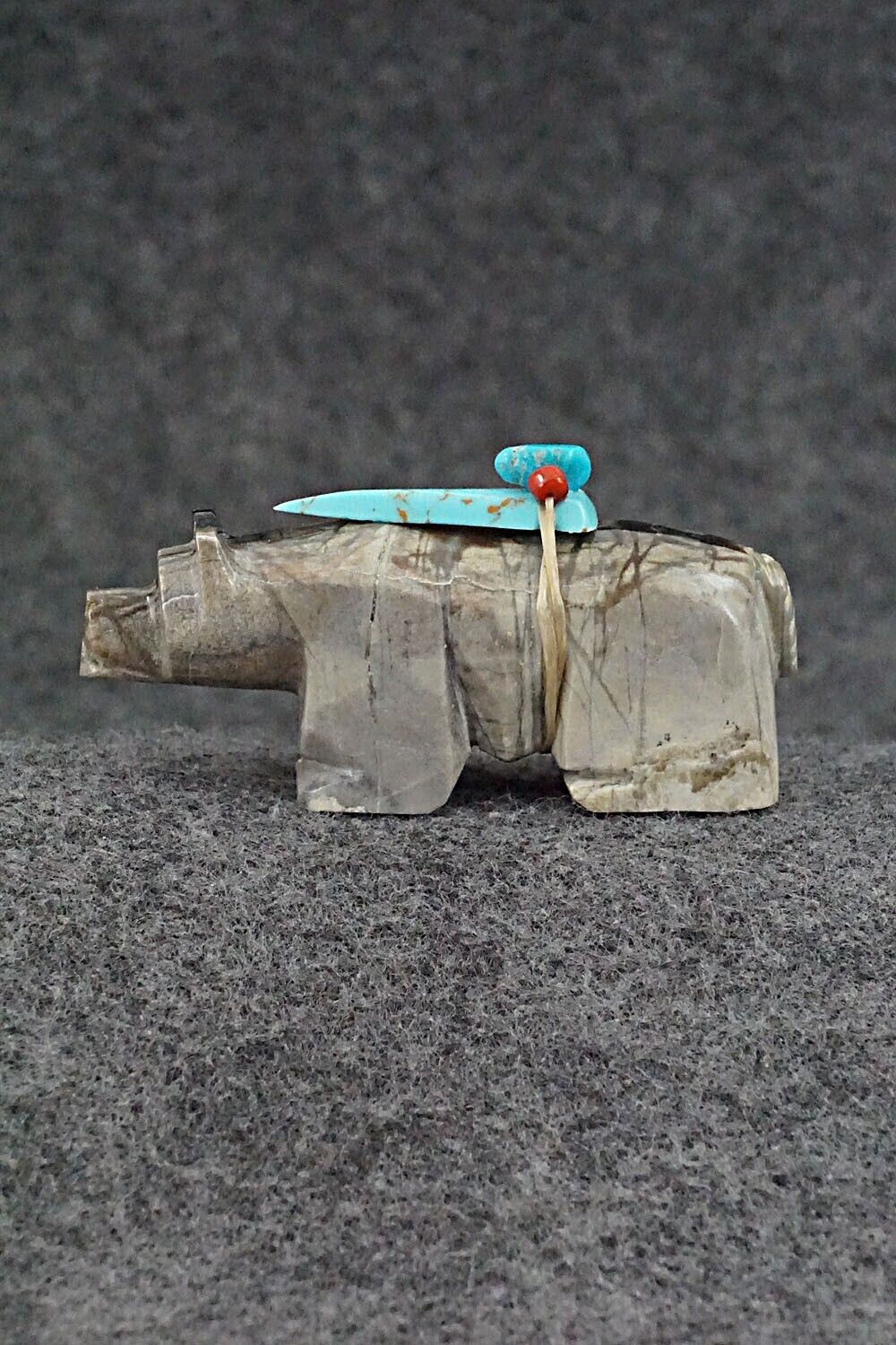 Bear Zuni Fetish Carving - Alex Tsethlikai