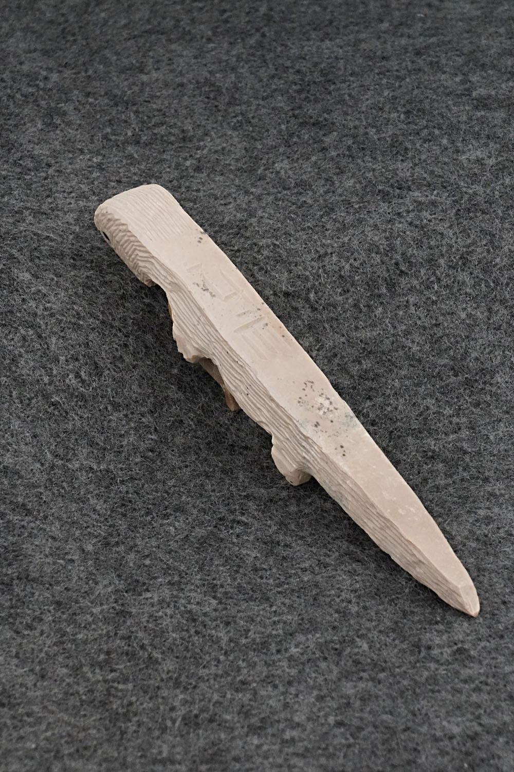 Otter Zuni Fetish Carving - Jesus Espino