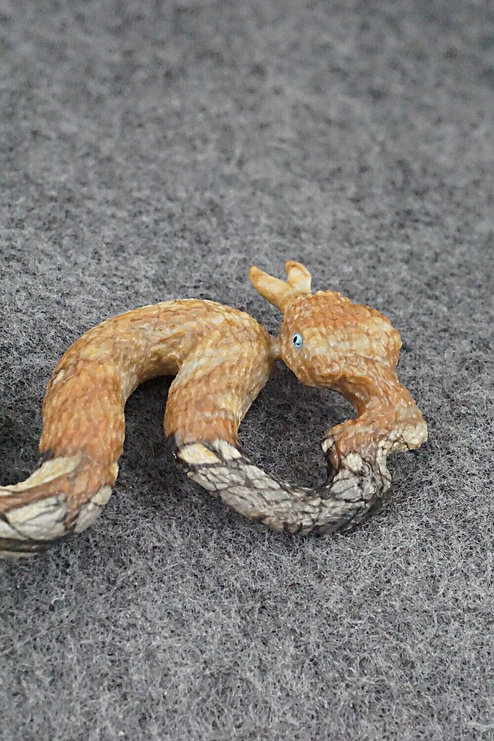 Rattlesnake Zuni Fetish Carving - Travis Lasiloo
