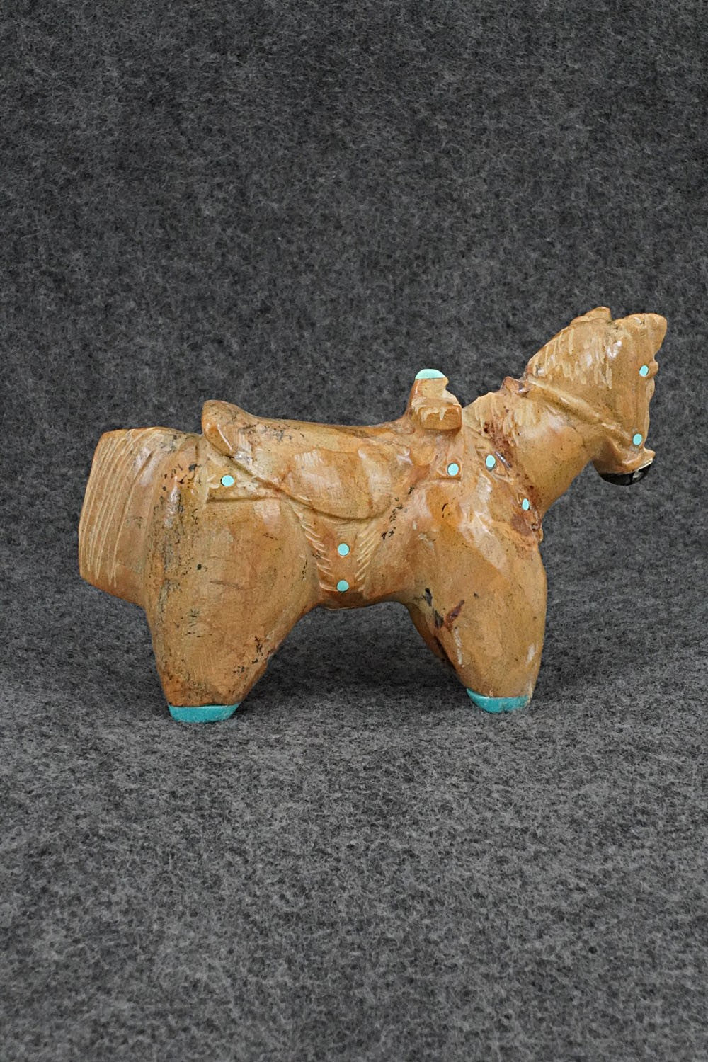 Horse Zuni Fetish Carving - Freddie Leekya