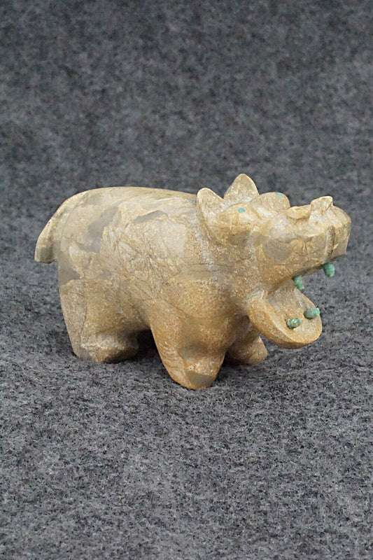 Hippo Zuni Fetish Carving - Enrike Leekya