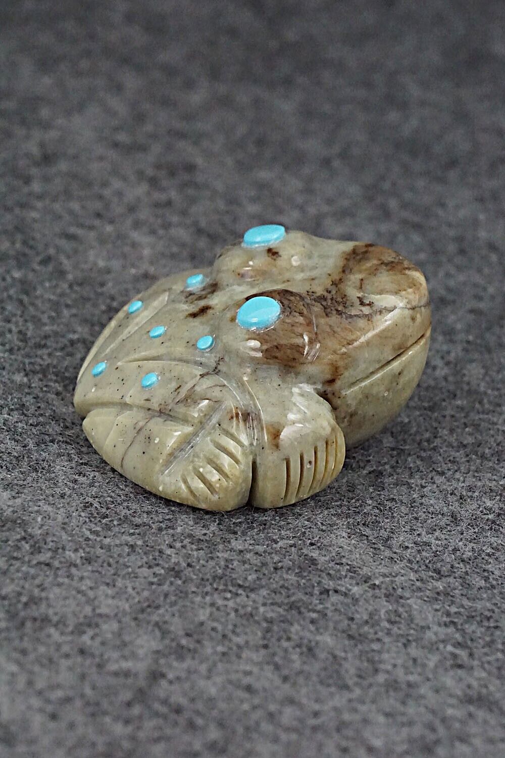 Frog Zuni Fetish Carving - Reynold Lunasee