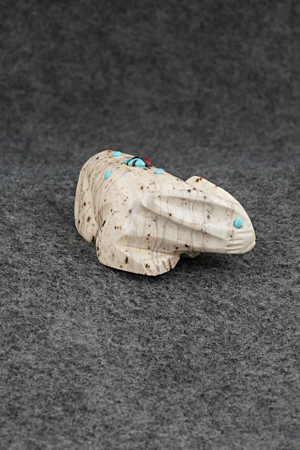 Rabbit Zuni Fetish Carving - Dannette Laate