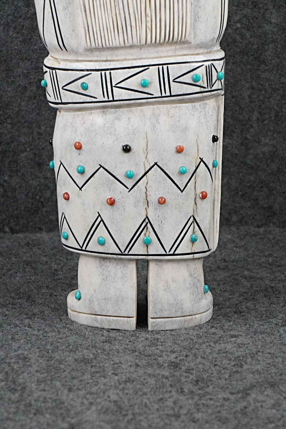 Corn Maiden Zuni Fetish Carving - Claudia Peina