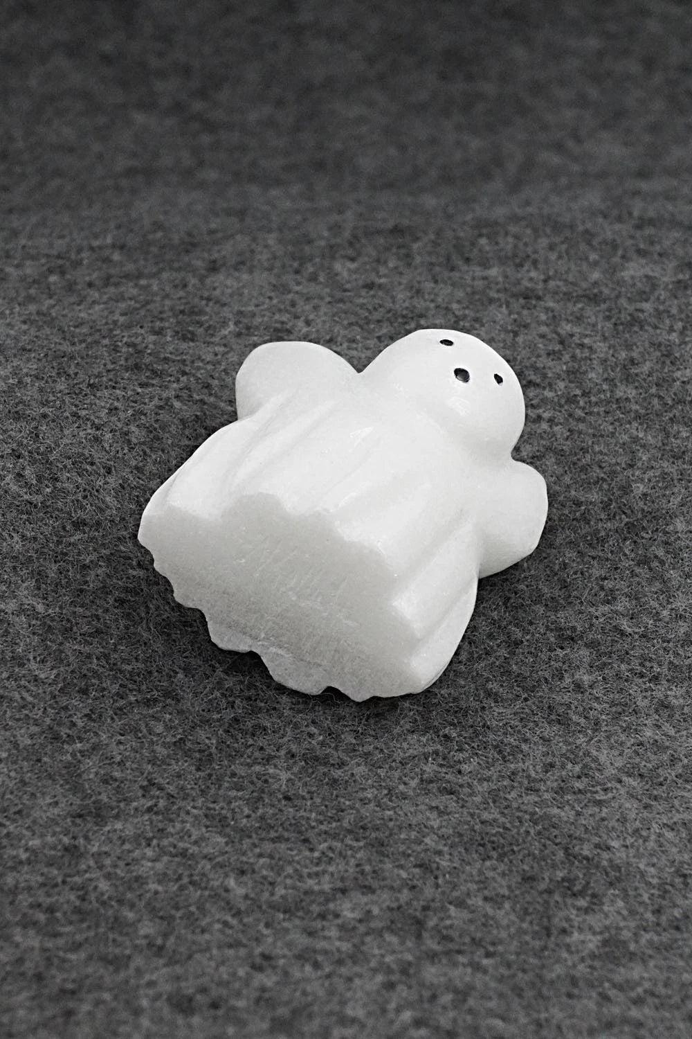 Ghost Zuni Fetish Carving - Benina Kallestewa