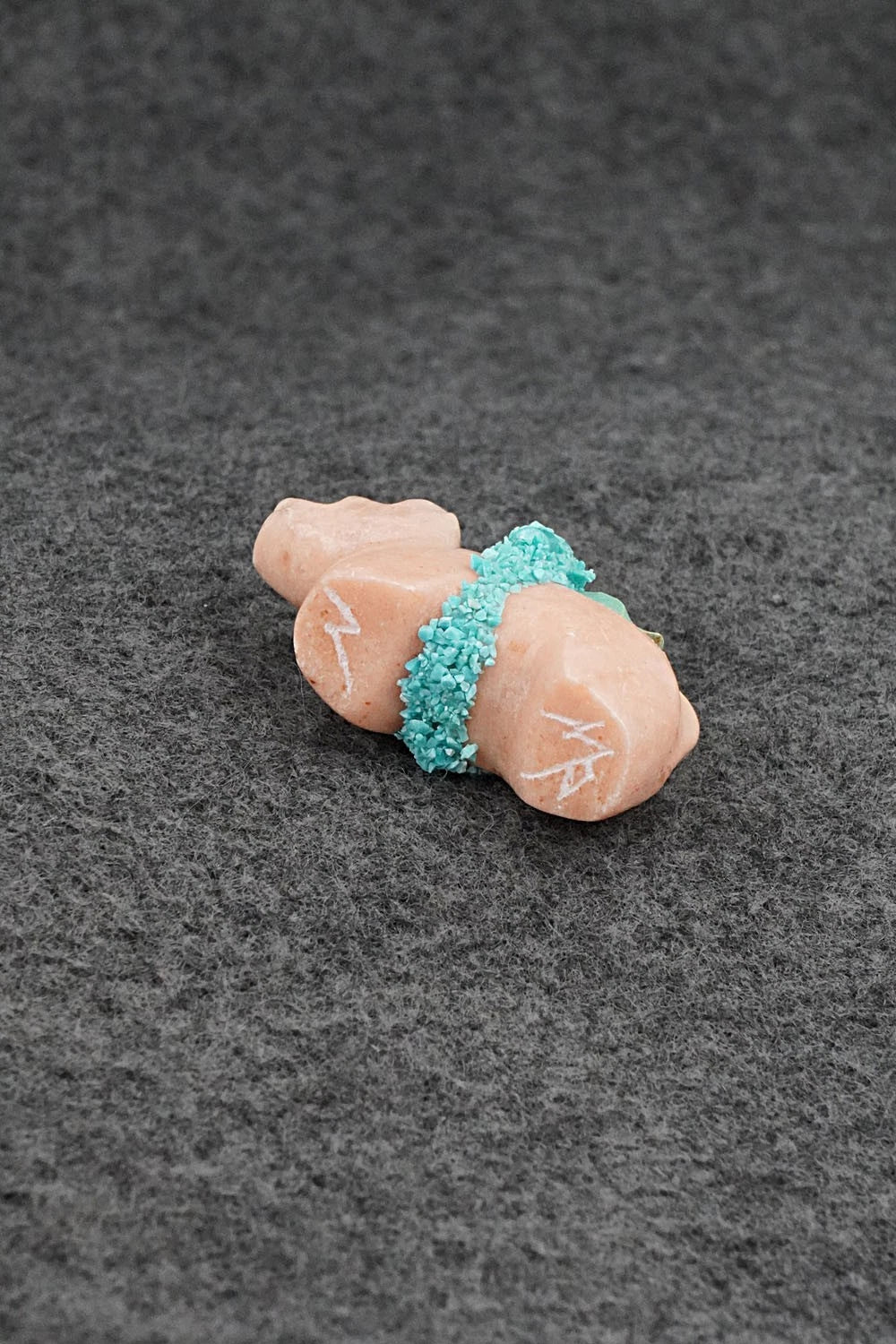 Bear Zuni Fetish Carving - Marveletta Phillips