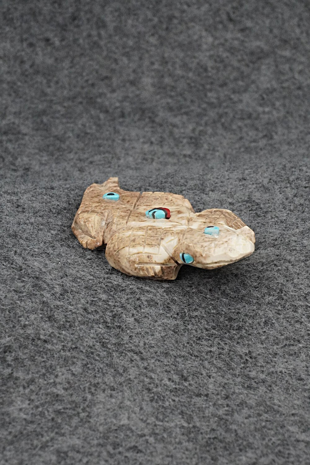 Lizard Zuni Fetish Carving - Danette Laate