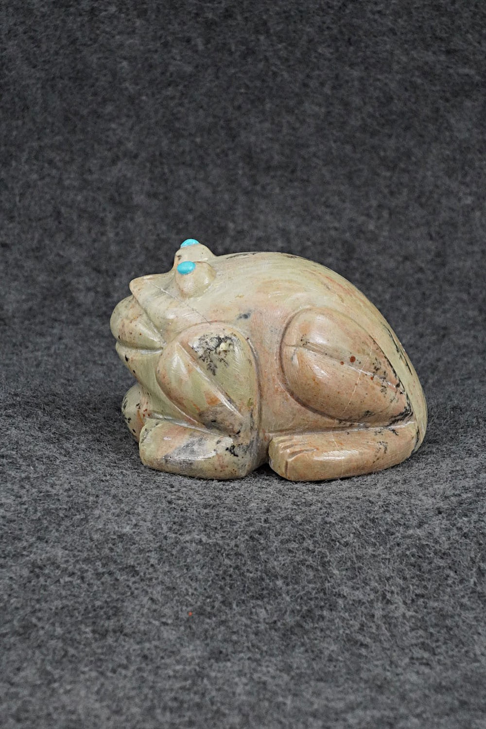 Frog Zuni Fetish Carving - Garrick Weeka