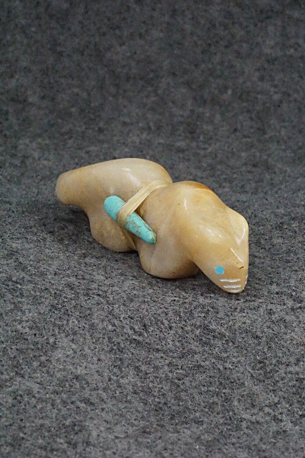 Mountain Lion Zuni Fetish Carving - Herbert Halate
