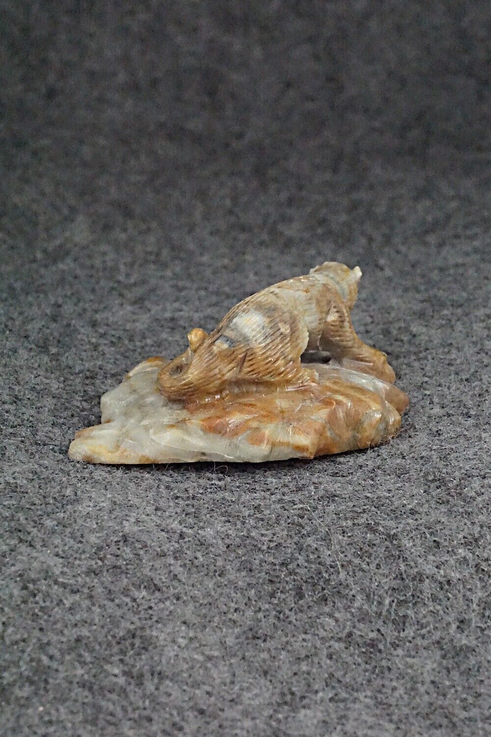 Mountain Lion Zuni Fetish Carving - Lance Cheama