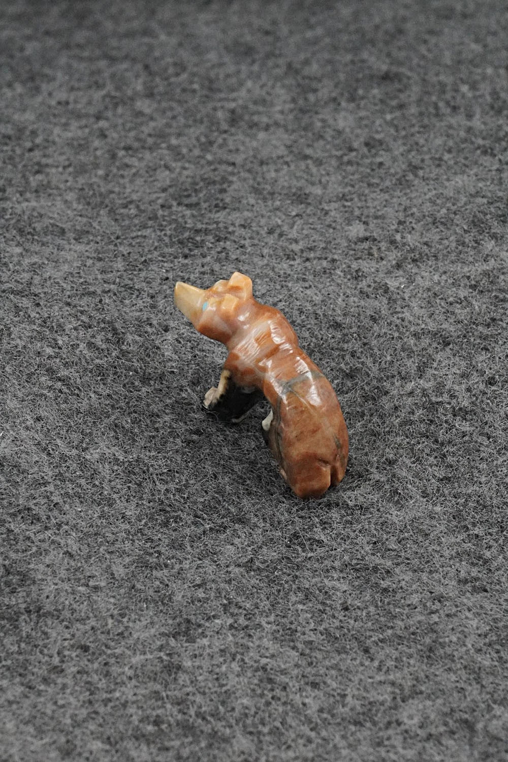 Bear Zuni Fetish Carving - Eugene Bowkety