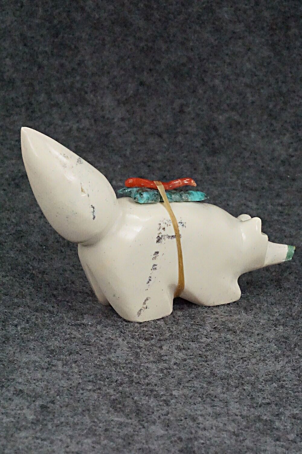 Wolf Zuni Fetish Carving - Enrike Leekya
