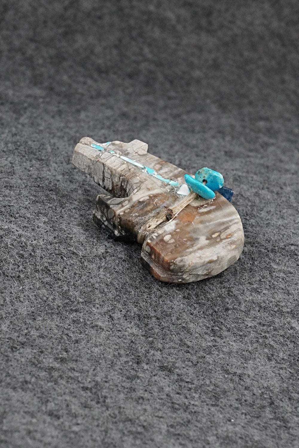 Bear Zuni Fetish Carving - Cletus Natewa