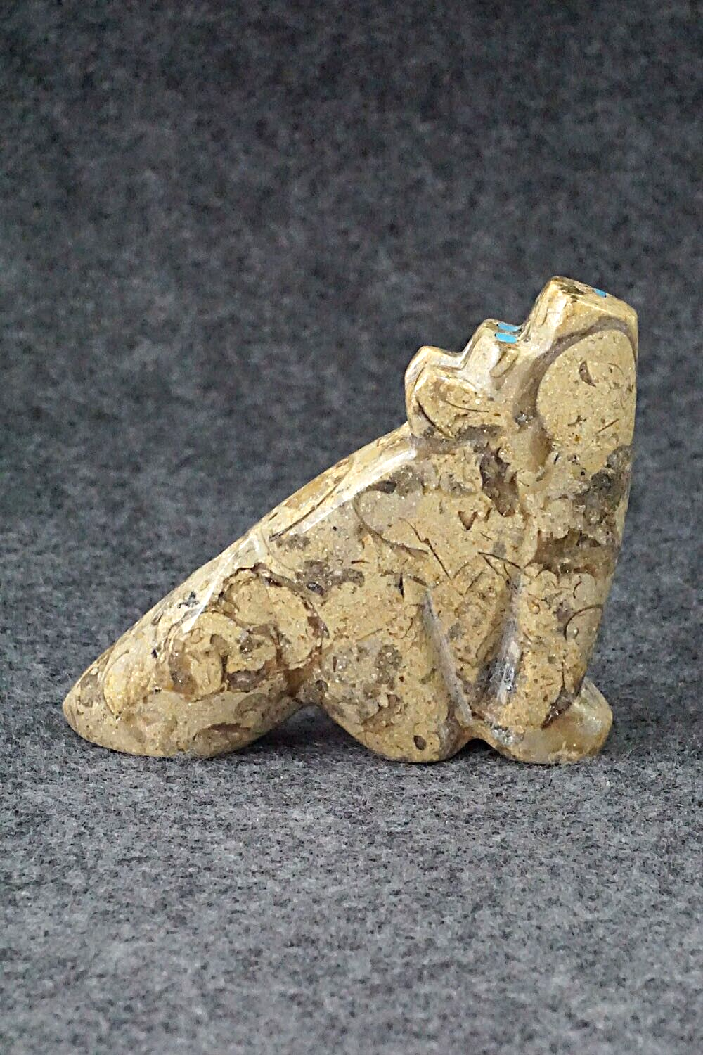 Wolf Zuni Fetish Carving - Bernard Laiwakete