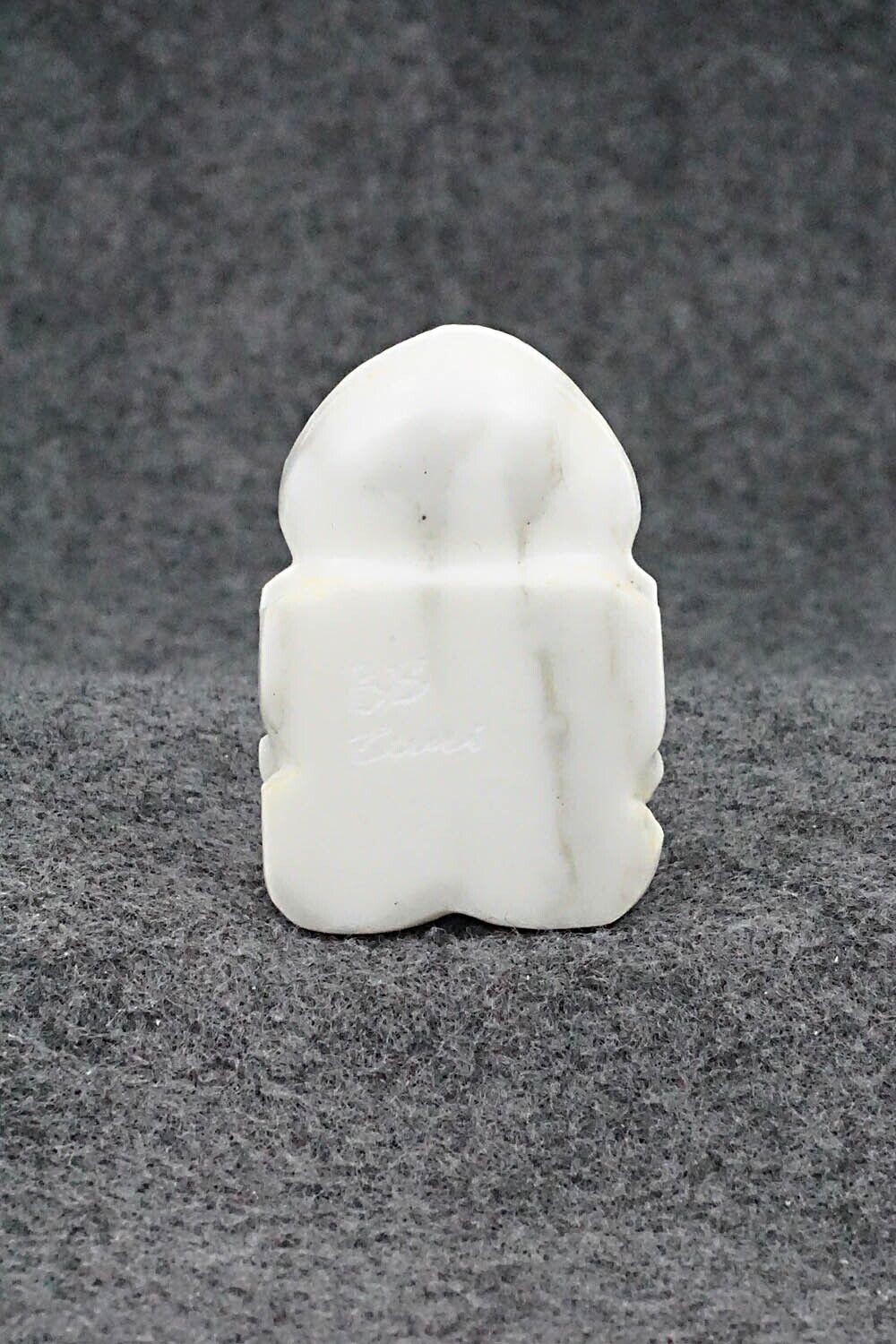 Frog Zuni Fetish Carving - Bennie Bacy