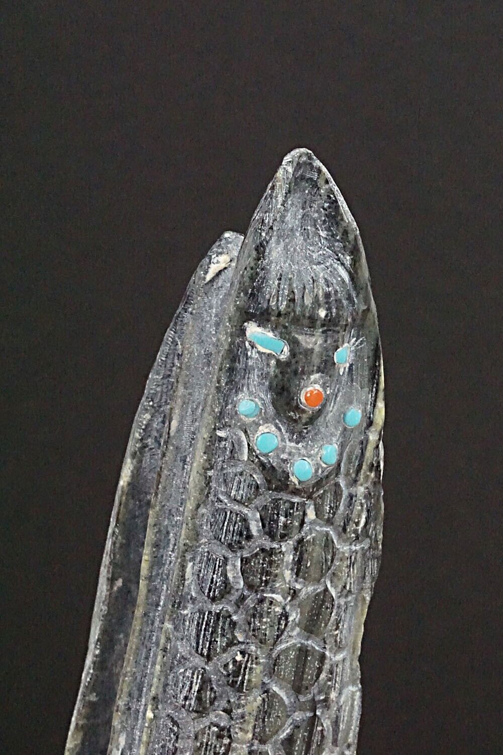Corn Maiden Zuni Fetish Carving - Derrick Kaamasee