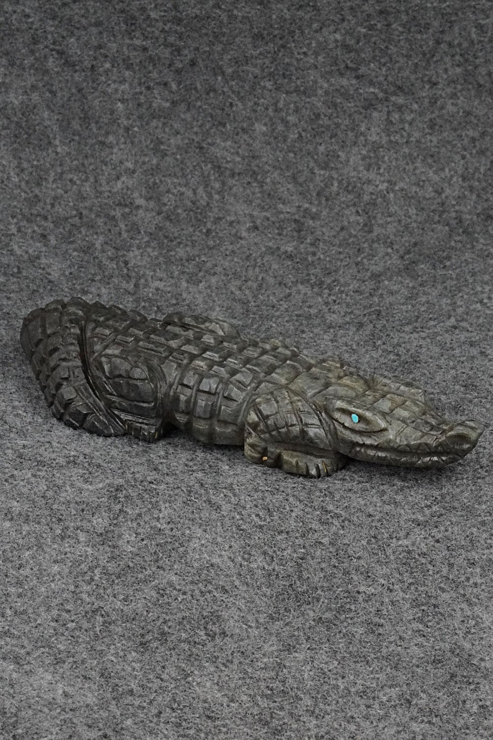 Alligator Zuni Fetish Carving - Tony Mackel