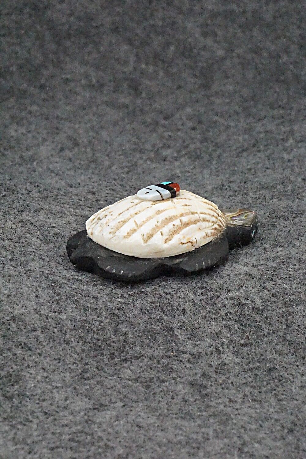 Turtle Zuni Fetish Carving - Darrin Boone