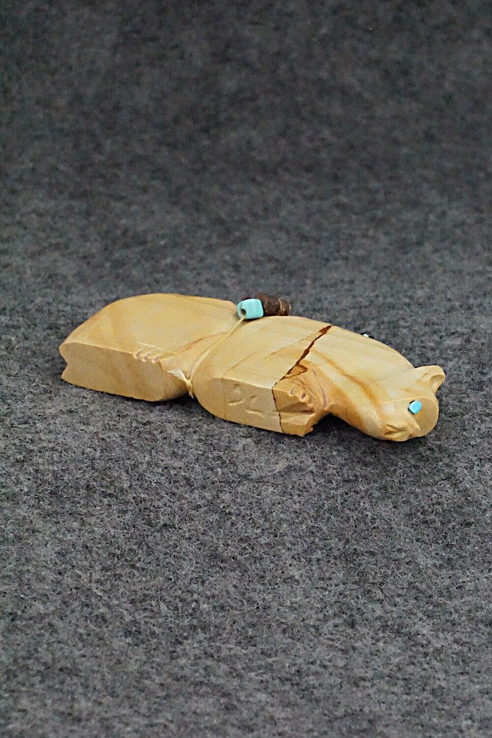 Bear Zuni Fetish Carving - Danette Laate