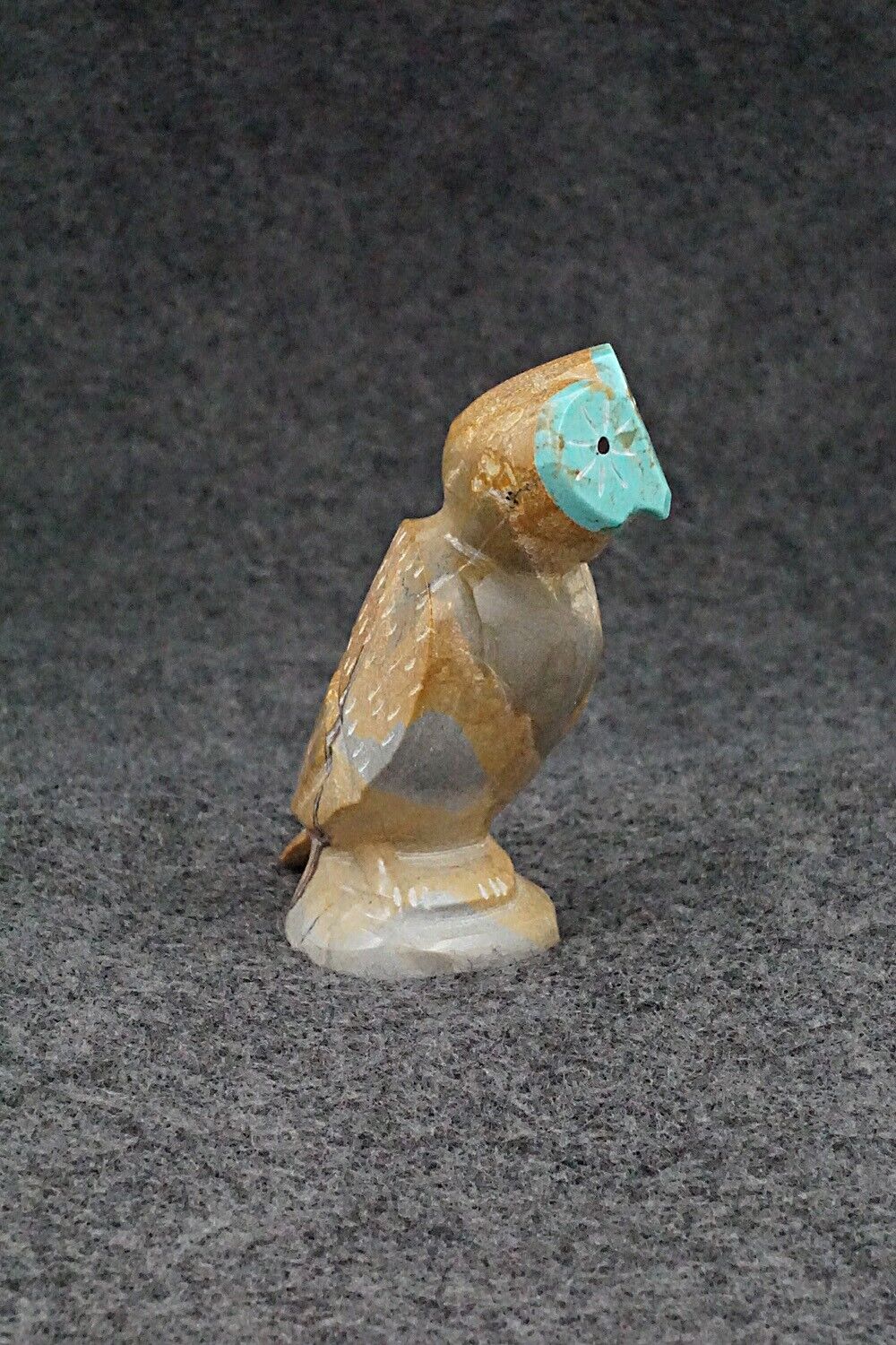 Owl Zuni Fetish Carving - Enrike Leekya