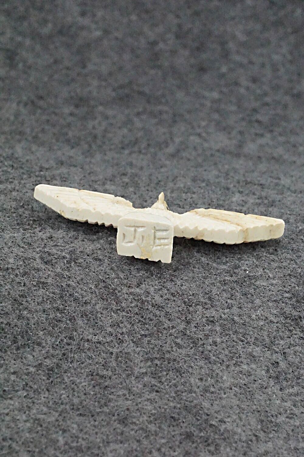 Eagle Zuni Fetish Carving - Jesus Espino