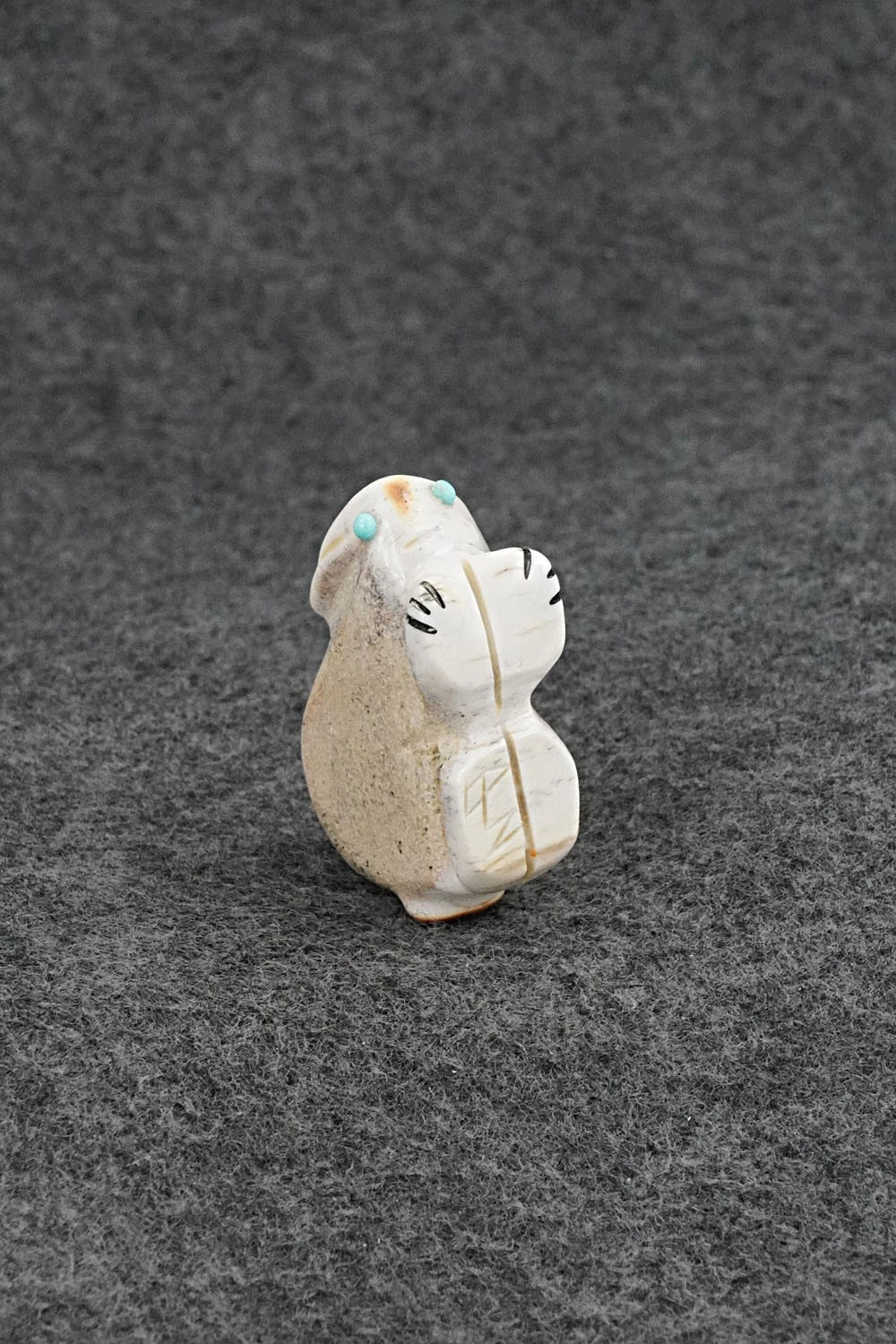 Rabbit Zuni Fetish Carving - Claudia Peina