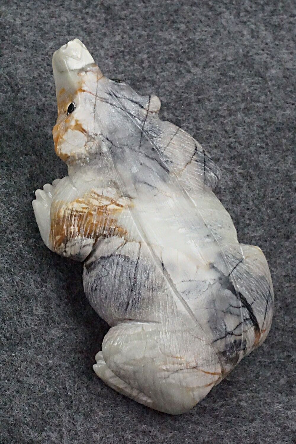 Badger Zuni Fetish Carving - Derrick Kaamasee