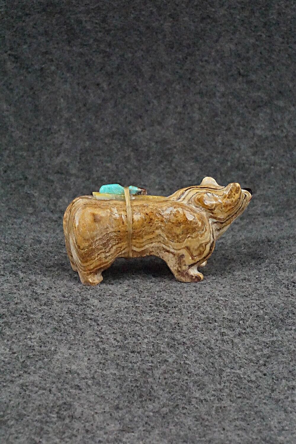 Bear Zuni Fetish Carving - Freddie Leekya