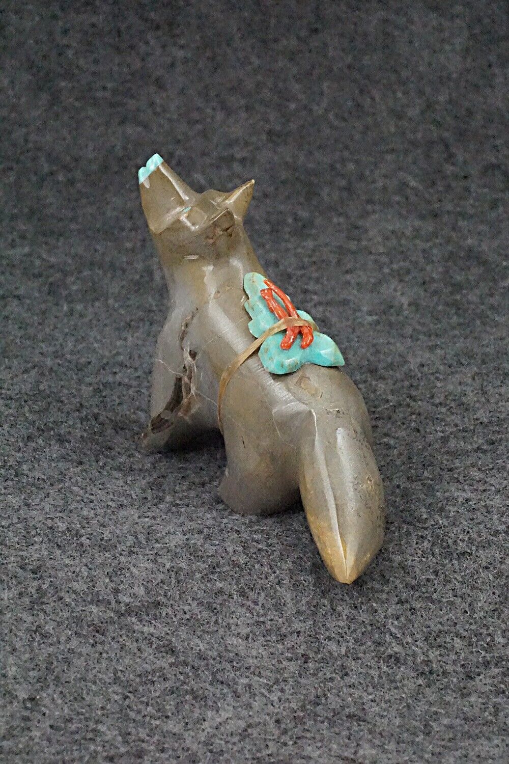 Wolf Zuni Fetish Carving - Enrike Leekya