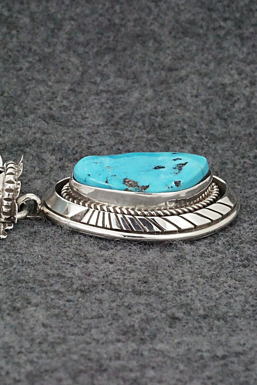 Turquoise & Sterling Silver Pendant - Rita Lee